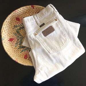 Wrangler High Waist Vintage Straight Leg 80s Jeans